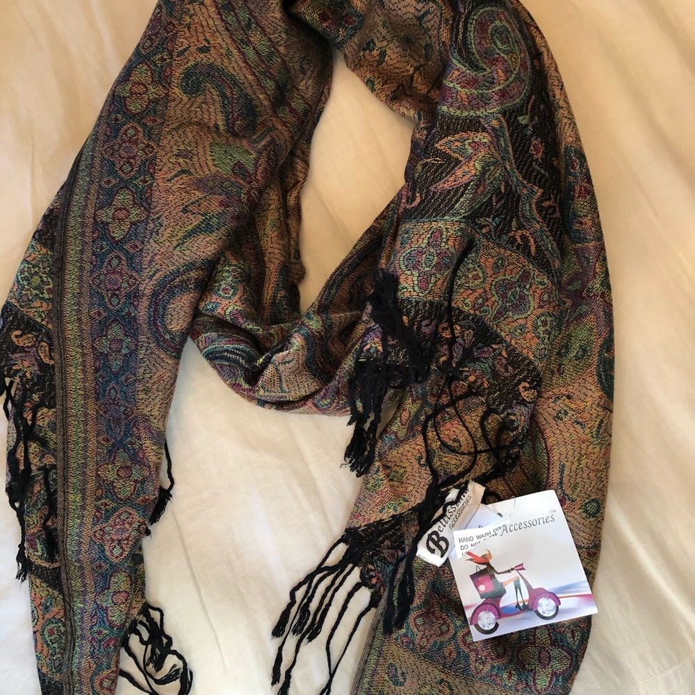 Beautiful Paisley Pashmina Scarf